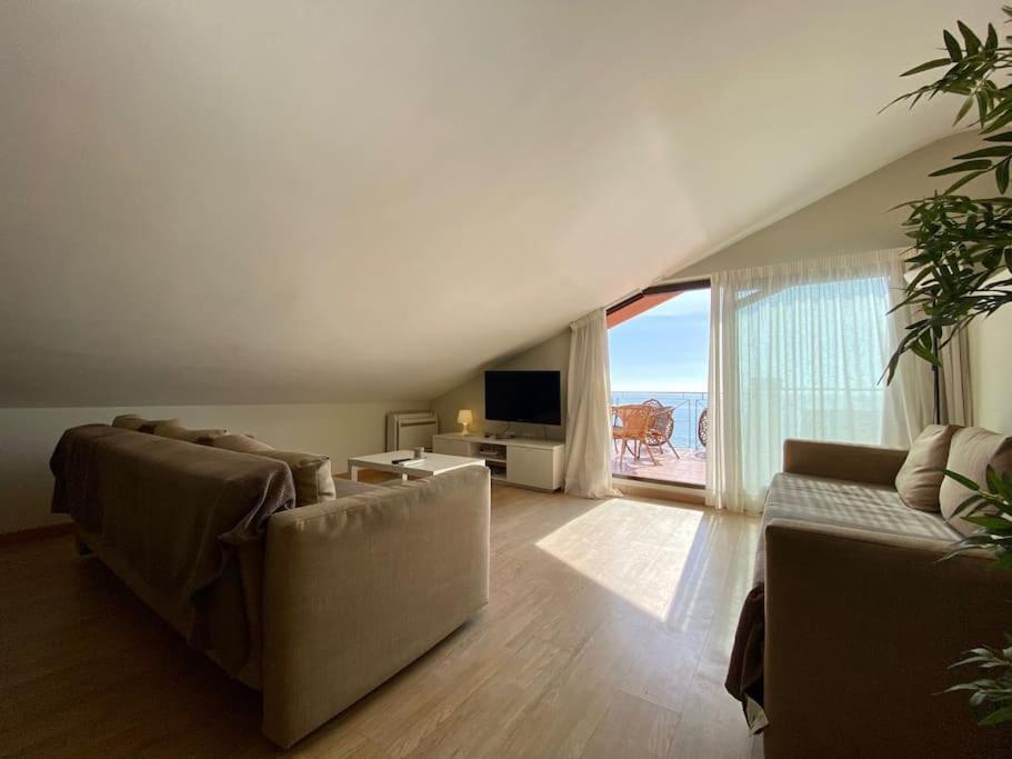Exclusive Beachfront Penthouse Almayate Alto Exteriör bild